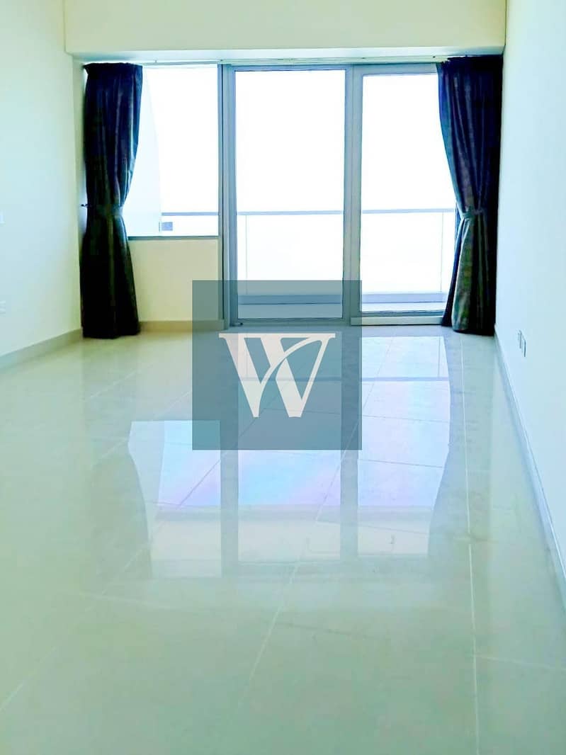 7 Above 70th Floor |   Fully Fitted Kitchen  |   Unobstructed Views of Sea & Palm Jumeirah  |  Vacant