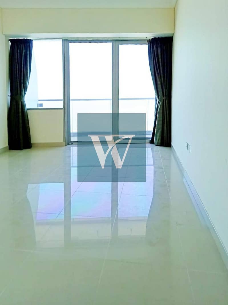 11 Above 70th Floor |   Fully Fitted Kitchen  |   Unobstructed Views of Sea & Palm Jumeirah  |  Vacant