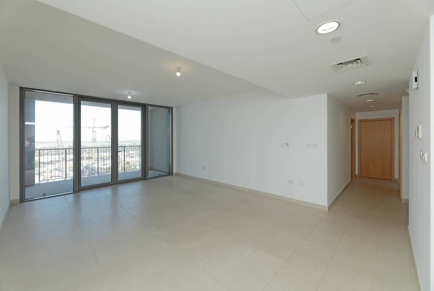 13 Huge 2 Bed Partial Sea View /  Ready to Move In