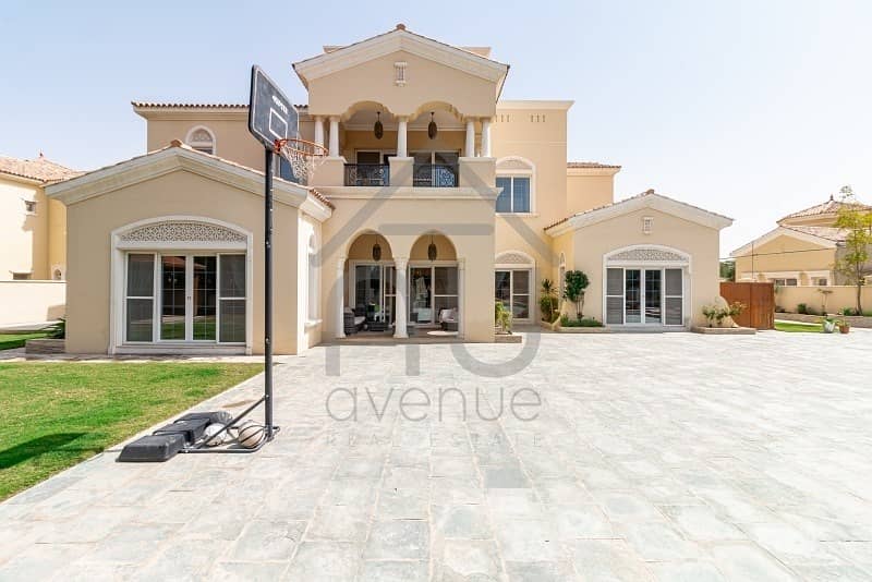 15 Stunning Luxury Villa | Immaculate Condition | Available July
