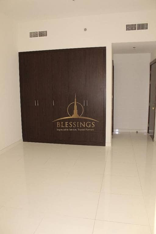Excellent One Bedroom with Full Facility Building for Rent in Mankhool Area