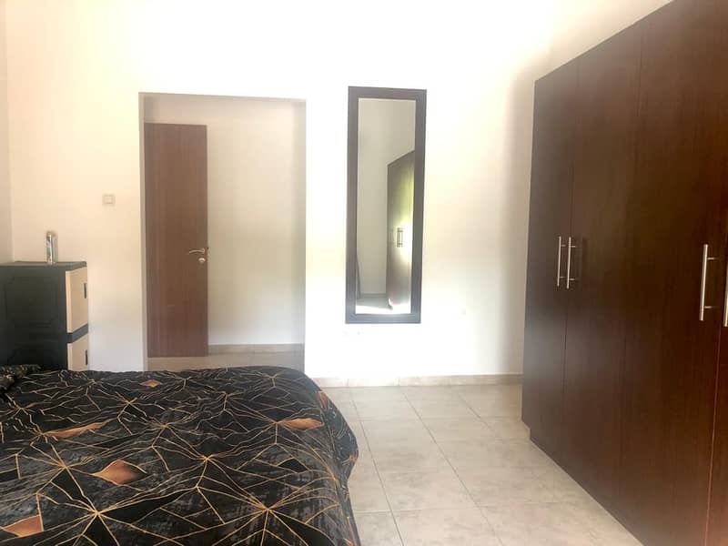 8 Fully Furnished |1Bedroom + Balcony | Middle Floor