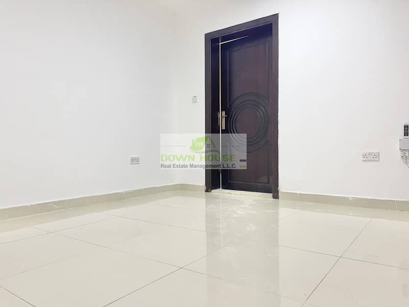 4 H: PRIVATE ENTRANCE 1 BHK APART FOR RENT IN SHAKHBOUT CITY