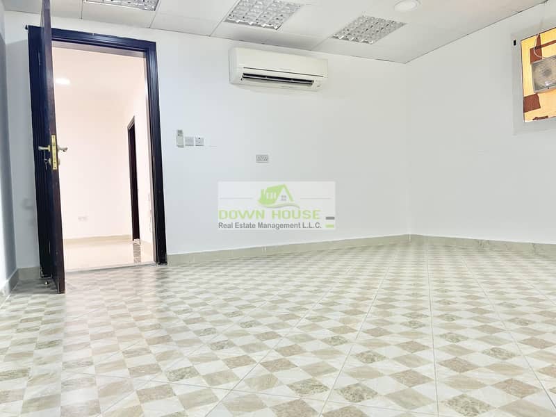8 H: PRIVATE ENTRANCE 1 BHK APART FOR RENT IN SHAKHBOUT CITY