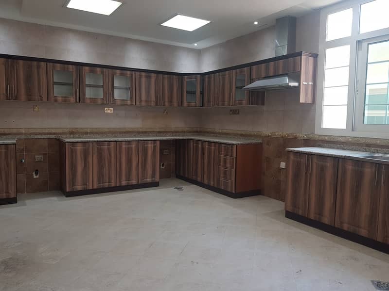 BIG SIZE 5 MASTER BEDROOMS WITH  MAIDS ROOM , 2 KITCHENS AVIALABLE AT MBZ CITY