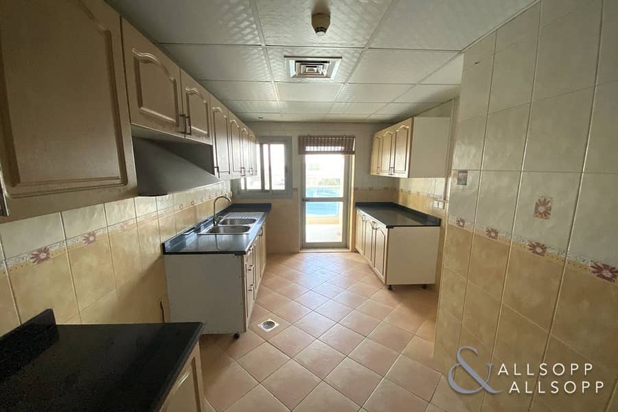 5 2 Beds Plus Study | Large Layout | Rented