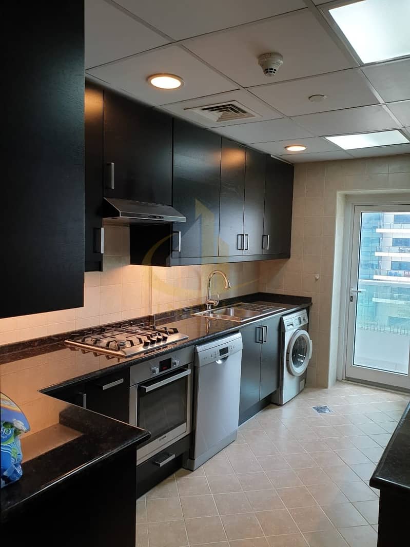 6 Upgraded Unit | Vacant on transfer | 2BR with Balcony