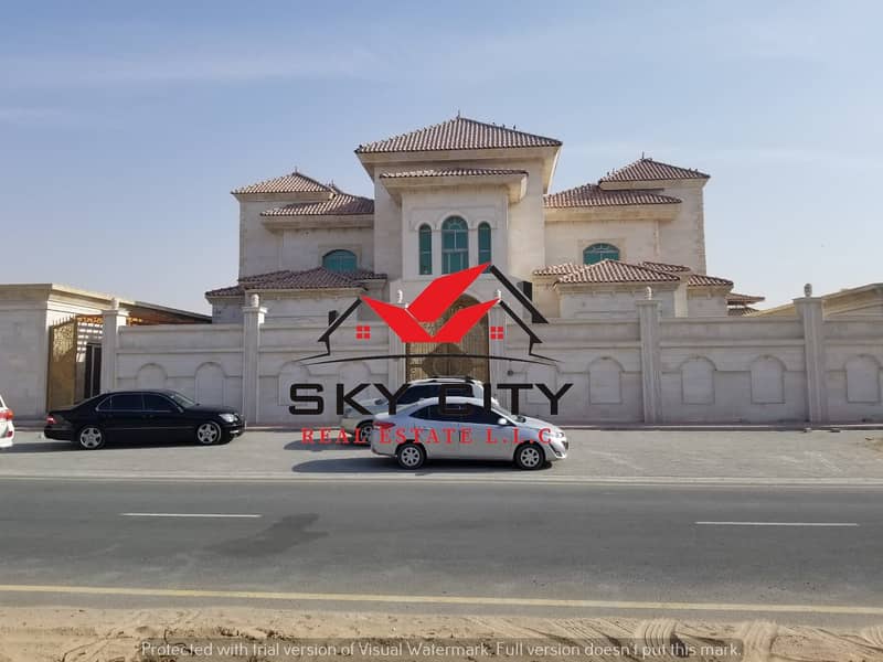 The most beautiful palaces in Ajman A stone-faced palace On the sidewalk Street, luxury design There is a private pool and an elevator Owns a lifetime villa at a price of a shot and all the facilities Modern villa freehold without down payment At a great