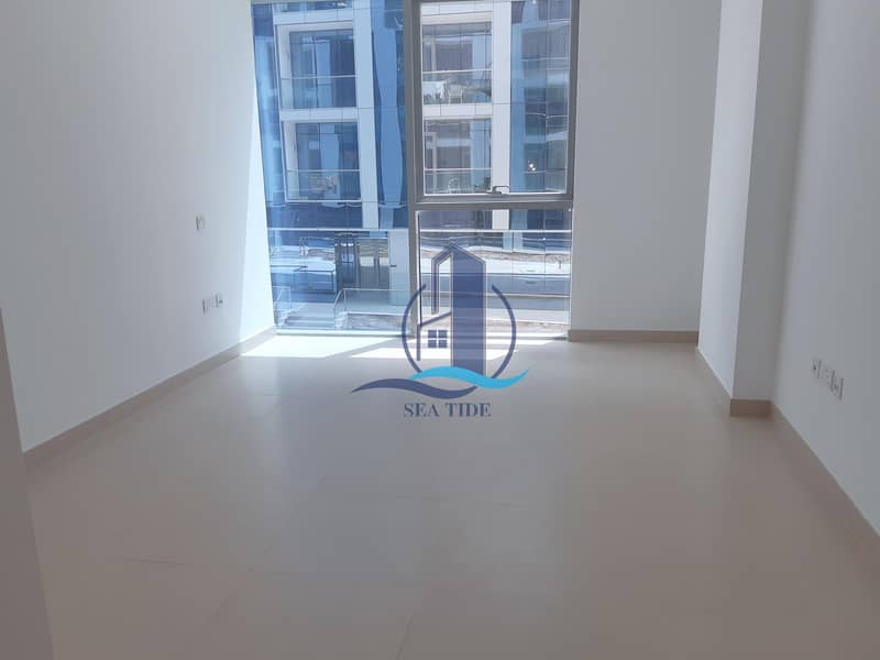 2 MONTHS FREE| NO COMMISSION 2 BR Apartment with Balcony