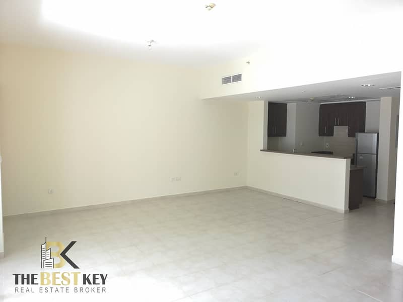 Amazing Huge Studio With Kitchen Appliances / Prime Location / Low Price