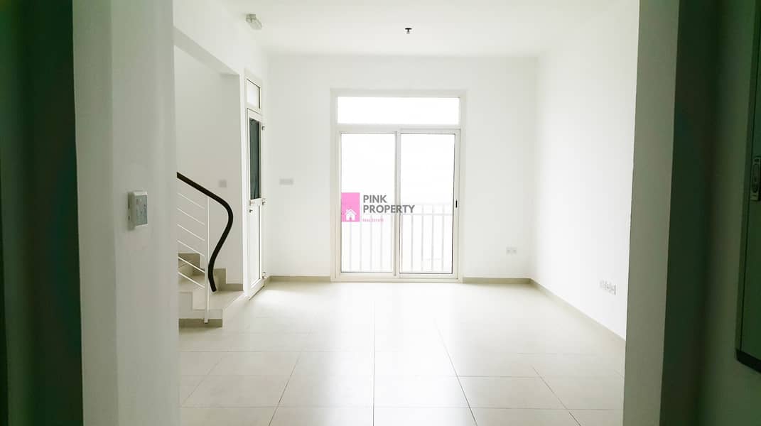 Corner Townhouse Al Ghadeer. 4 Payments