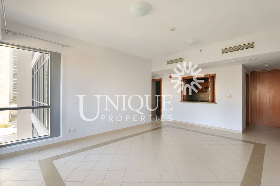 4 Spacious 1 BR  | Golf Tower | Lower Floor