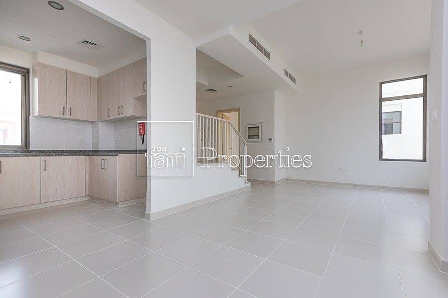 5 Type J | Opposite  Pool | Well Maintained