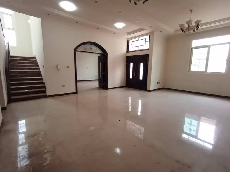 Nice and clean 5 BD Villa In mp