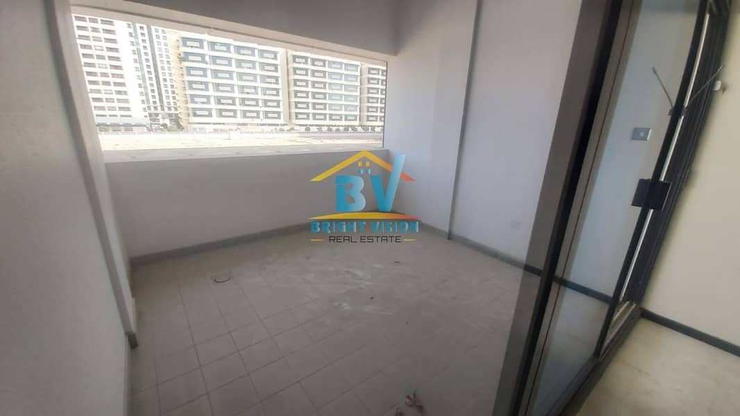 17 Spacious 3 Bedroom  with Maids Room Huge Balcony! Facilities