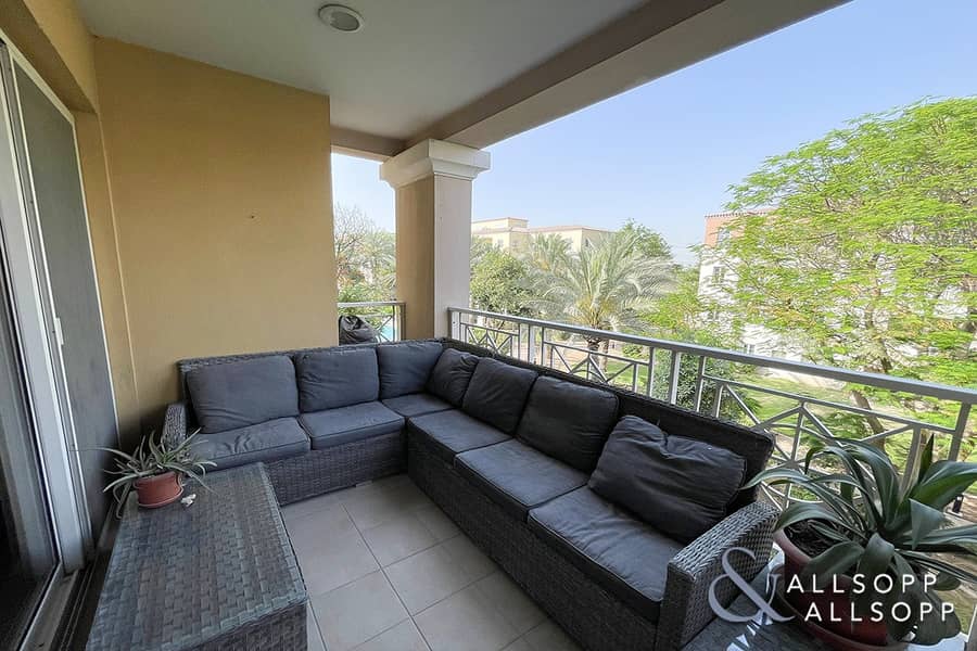 6 Upgraded | 2 Beds + Study | Garden View