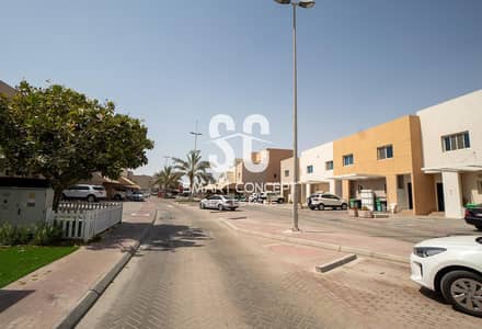 4 Bedroom Villa for Rent in Al Reef, Abu Dhabi - Well Priced | Beautiful Garden | Prime Location 4 Bedroom Villa for Rent in Al Reef, Abu Dhabi - Well Priced | Beautiful Garden | Prime Location