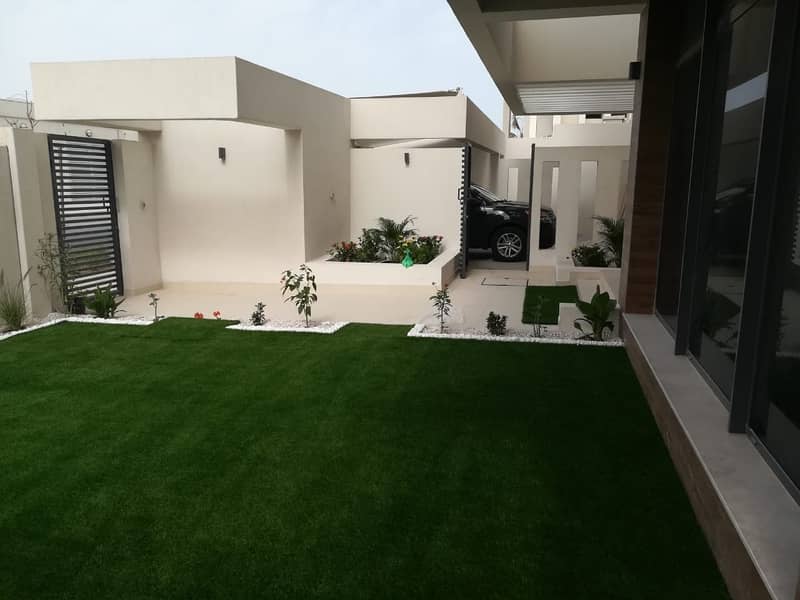 Landscaped Garden / Ultimate Peace and Privacy in Yas Island