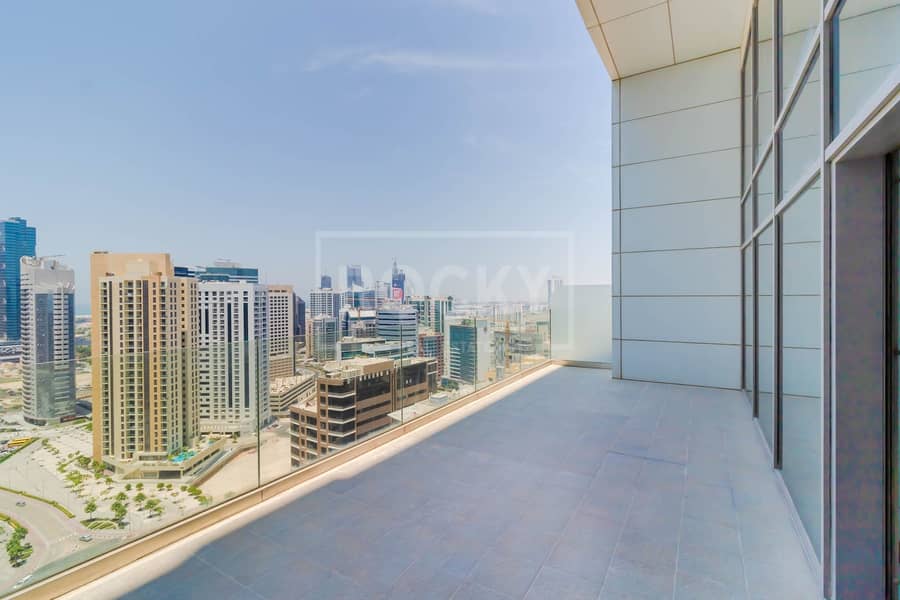 10 Luxurious 1 BR Loft Penthouse | Tecom Two Towers
