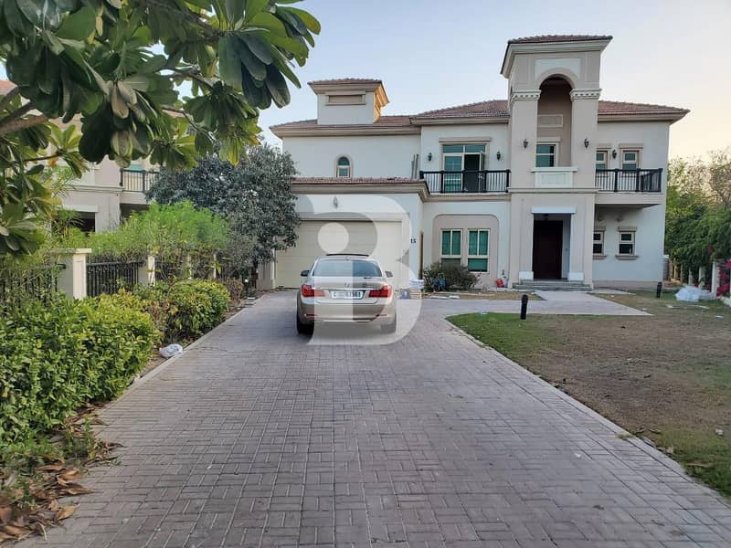 VERY EXCLUSIVE | Entertainment Foyer | Extended Plot