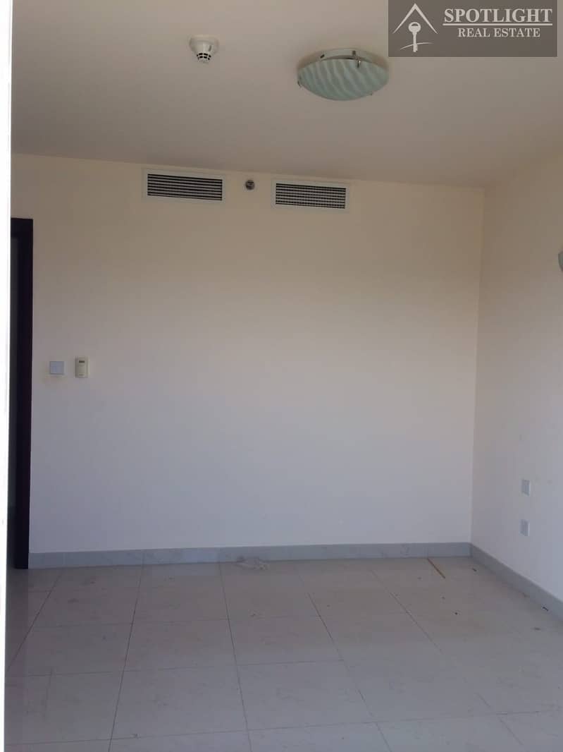 9 1 Bedroom | with balcony | for rent | JLT | Dubai Gate 1