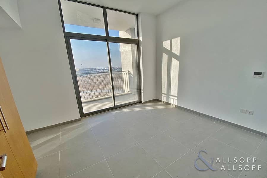 6 Modern 2 Bedroom Apartment | Available Now
