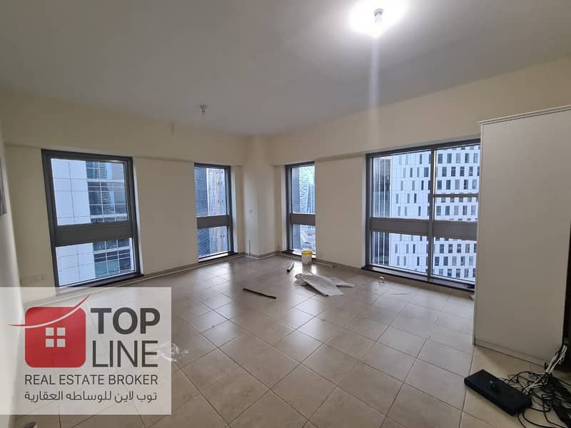 8 Exclusive 3BR+Maid | Prime Location | Tenanted