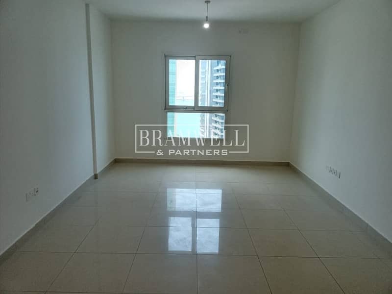 5 Spacious 1 Bedroom Apartment With Good View!