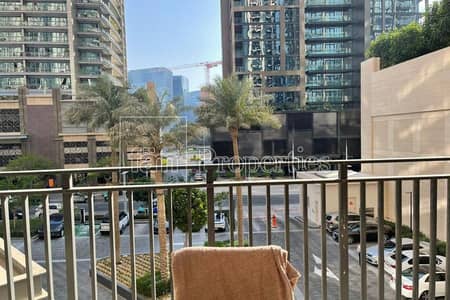 Nice 1BR in BLVD CRESCENT for rent w/ Big Balcony
