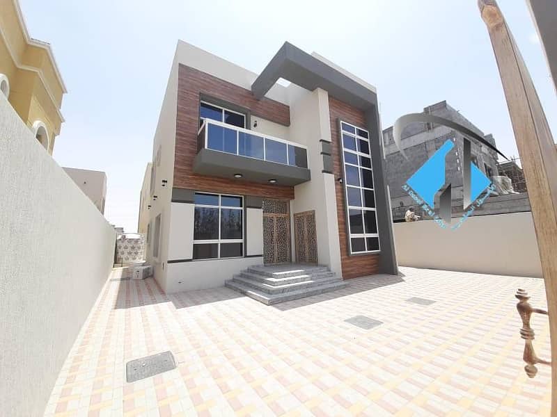 For sale, a modern villa in the Emirate of Ajman, Al-Yasmeen area, high-quality finishes, very close to the neighboring street and opposite Al-Rahmaniyah, Sharjah, and close to Mohammed bin Zayed