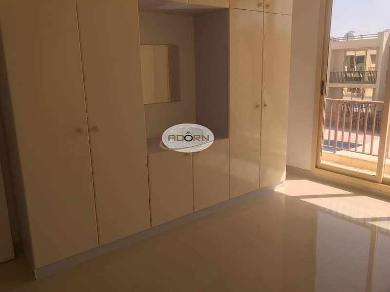 5 Excellent 3 bedroom plus maid villa in Jumeirah 3