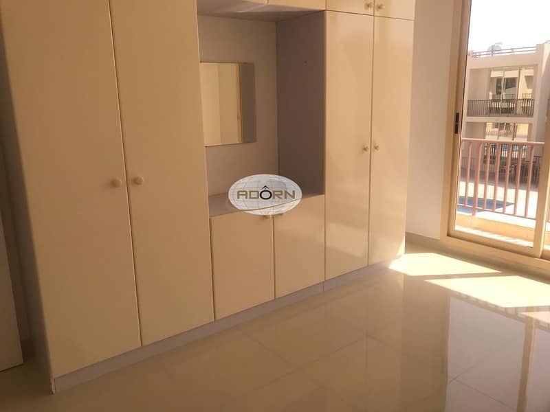 7 Excellent 3 bedroom plus maid villa in Jumeirah 3