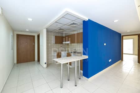 Ready to Move in | Huge and Best Location Ready to Move in | Huge and Best Location