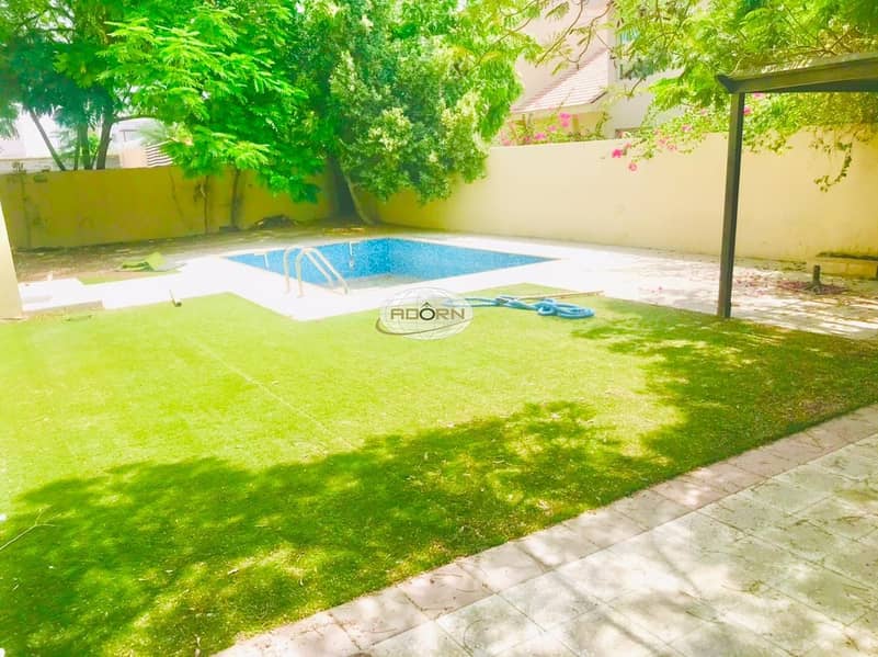 Very Nice 4 bedroom villa with private  pool