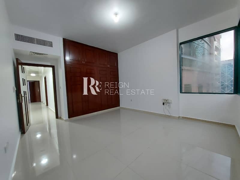 15 1 MONTH FREE | Gorgeous 4BHK Duplex w/ Maids