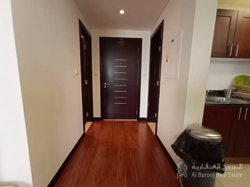 Fully Furnished Chiller Free 1 Bed | Metro Station