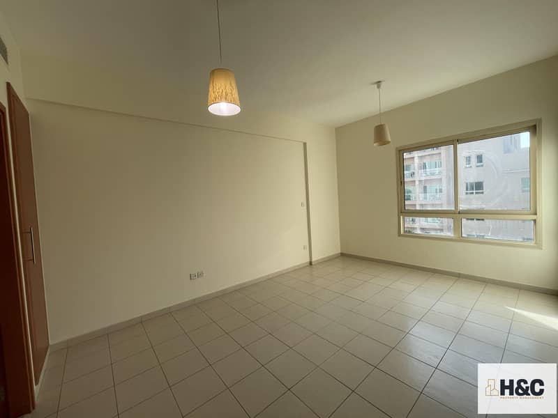 10 Spacious 1BR | Balcony | Unfurnished