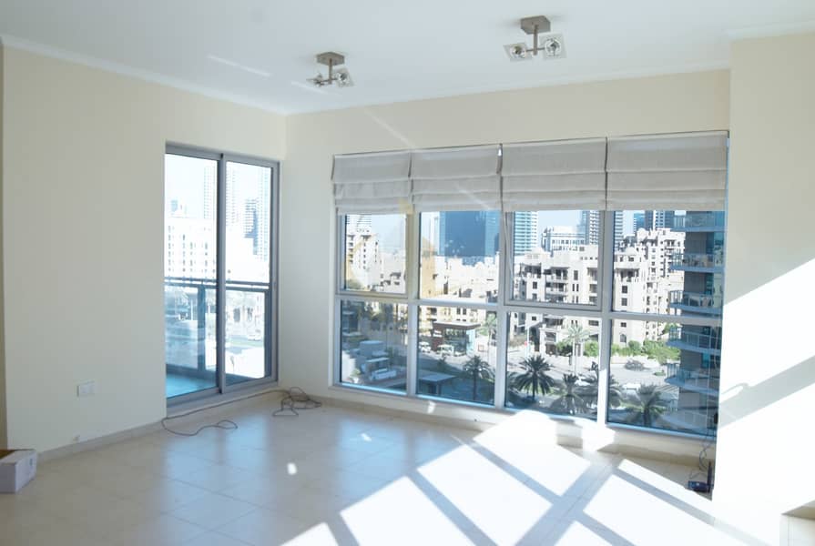6 Pool View | Amazing 1BR+Balcony in The Residences Downtown