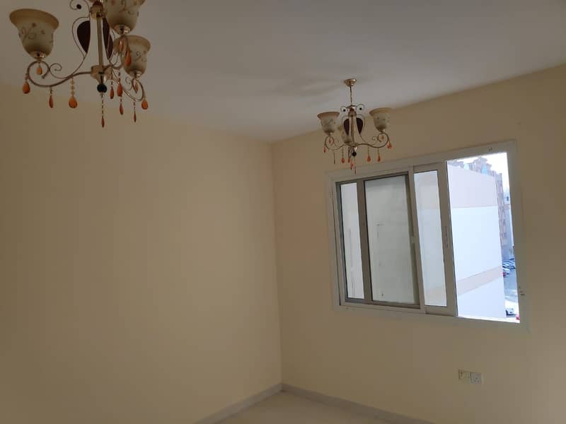 شقة في بوطينة 1 غرف 16000 درهم - 5141360