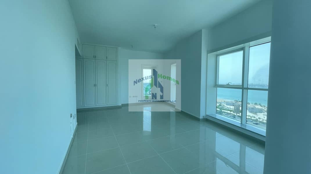 20 4BR with Maid's Room + Private Parking in Corniche