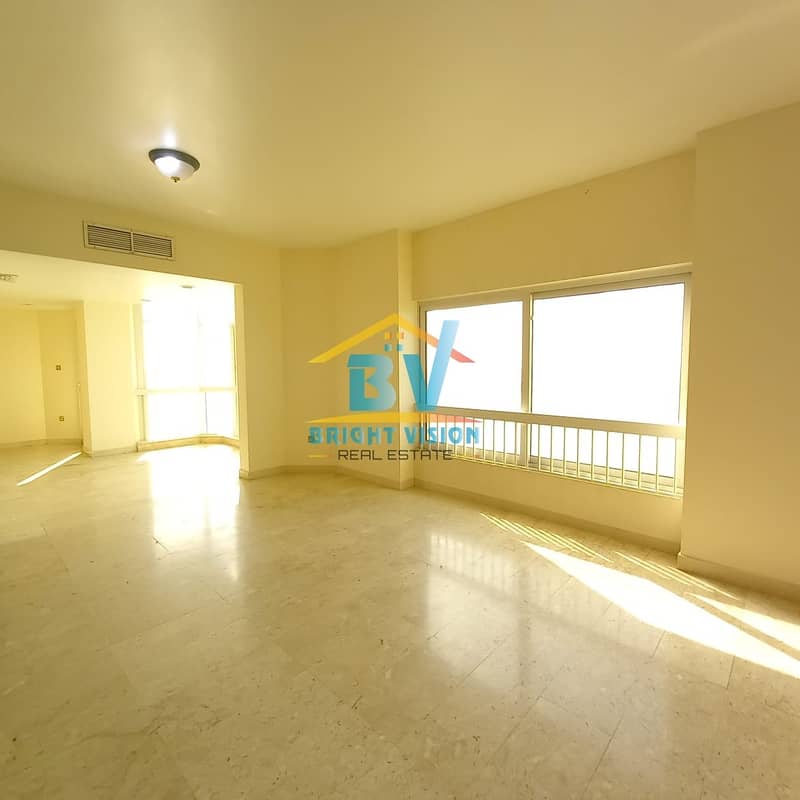 4 Spacious 3BHK+Maidsrooom with Beautiful View in Corniche.