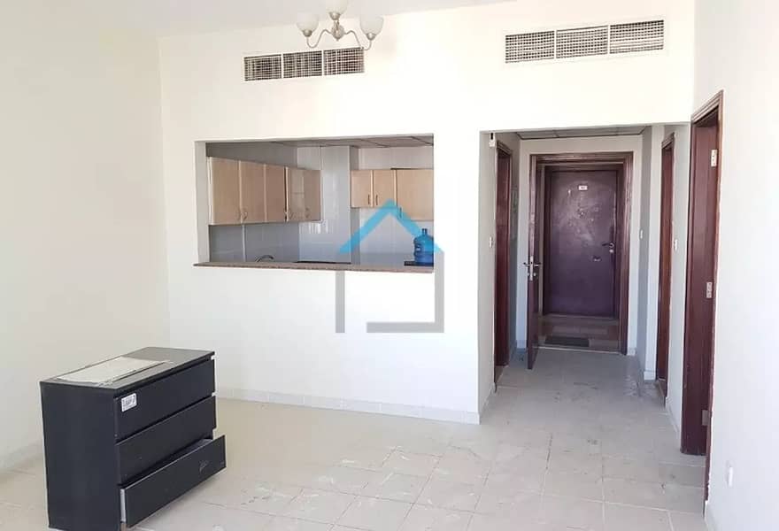 2 Spacious 1BR in England Cluster @ AED 25K (4 chqs)