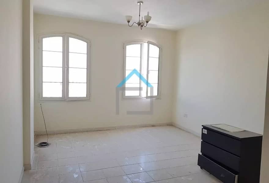 3 Spacious 1BR in England Cluster @ AED 25K (4 chqs)