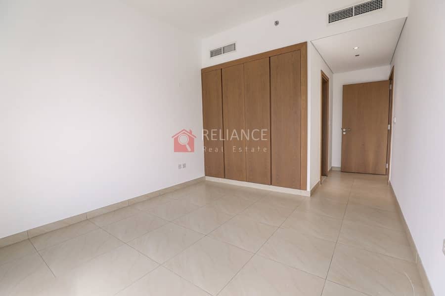 10 12 Cheques - Brand New 2 Bedrooms Apartment in JVC