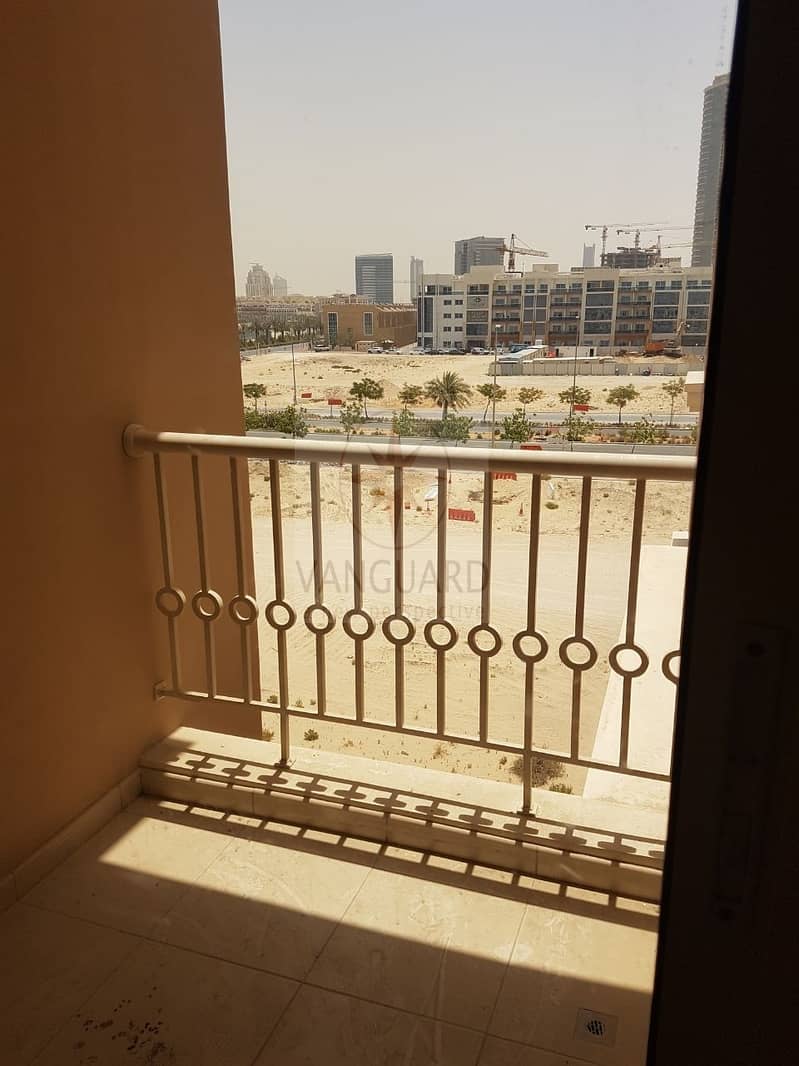 3 Unfurnished Studio Apartment for Rent in Emirates Garden 2