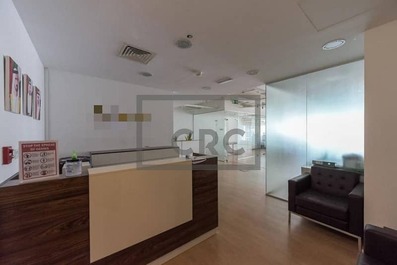 Spacious High-end Fitted/Partitioned Office|2 Parking