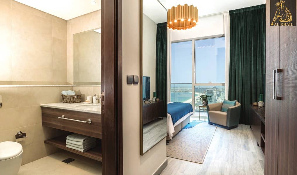 3 High-End Waterfront 1BR Apartment in Palm Jumeirah Nice View