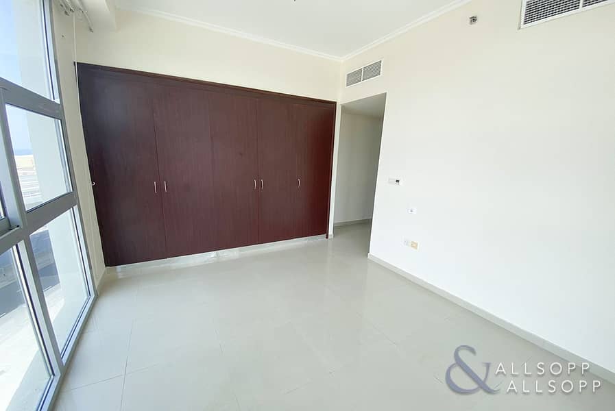 7 Large 2 Bed | 1490 Sqft | Vacant| Balcony
