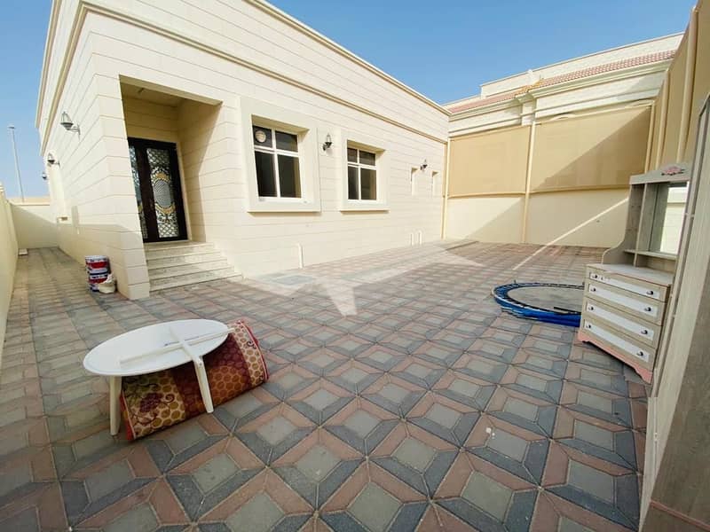 Excellent new 4 BR villa( Malhiq  ) with yard in khalifa city B