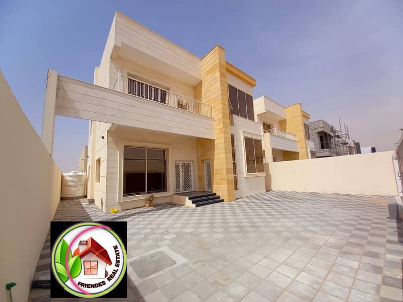 For sale, villa from the owner directly, close to all services